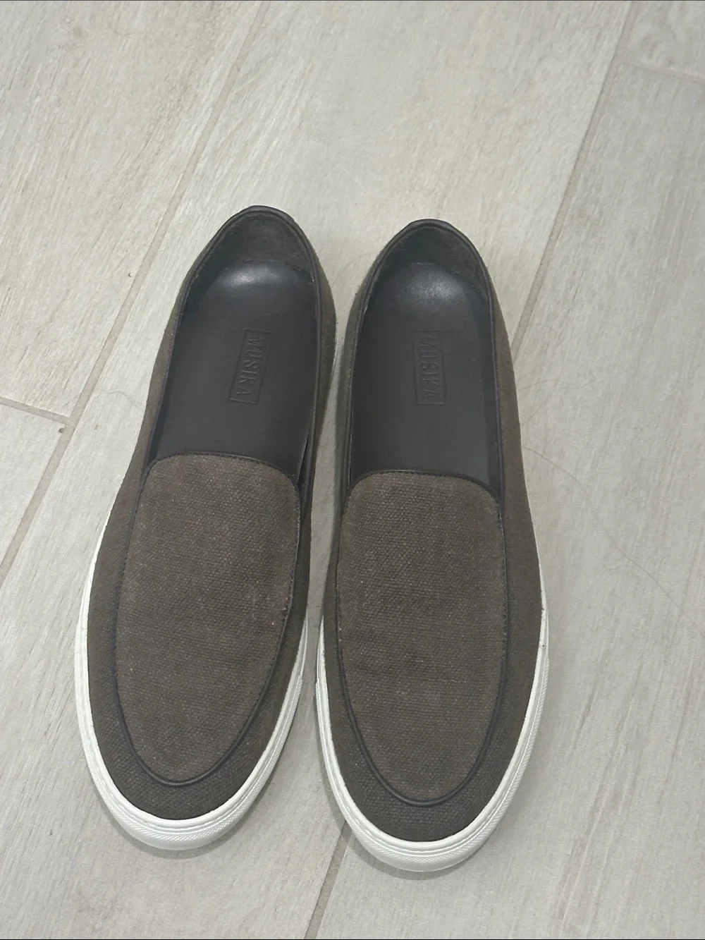 Musika Men’s Brown Slip-On Sneakers Size 44 Textured Fabric Luxury Casual Shoes
